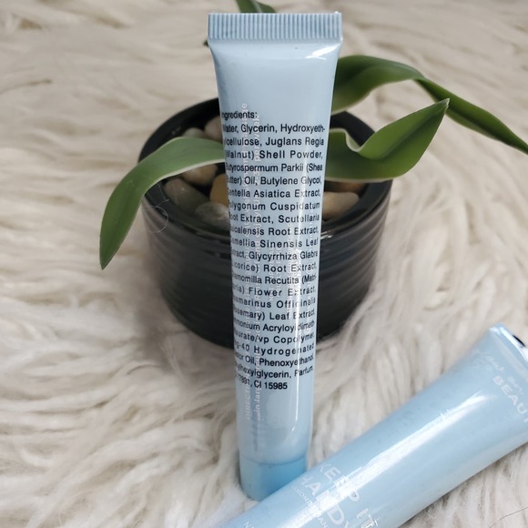 Glow On 5th Beauty Smooth As Silk Scrub & Keep It Handy Moisturizer Bundle - Picture 2 of 6